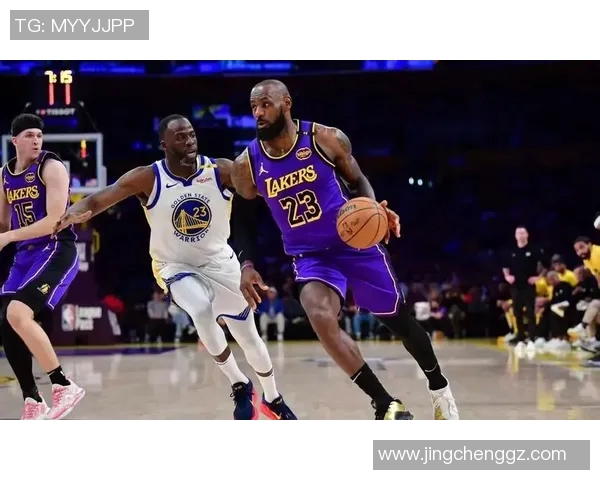 湖人勇士激战回顾赛季巅峰对决的精彩瞬间与战术分析